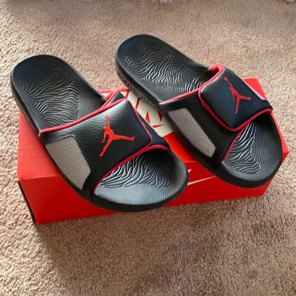 Men’s Nike Slides- size 10